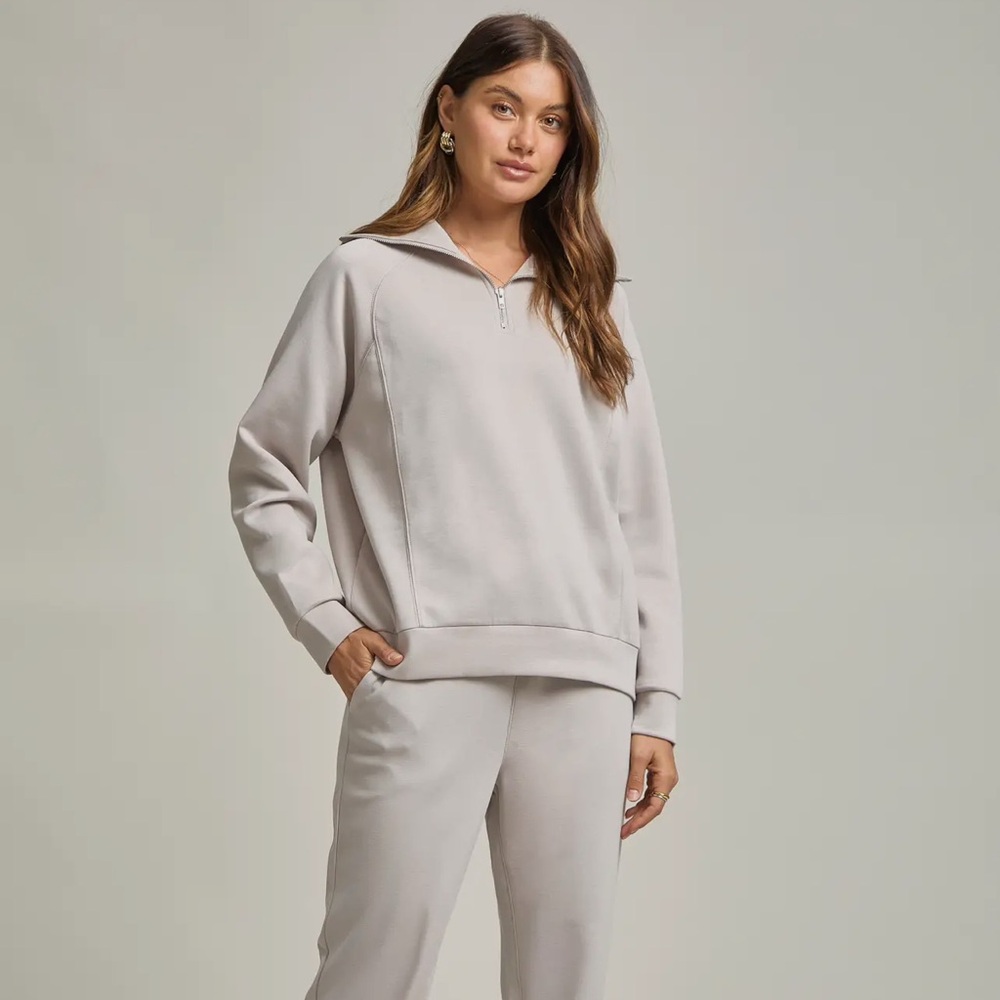 Elegant Beige/Grey Women's Three Quarter Zip and Joggers - Picture 3 of 6